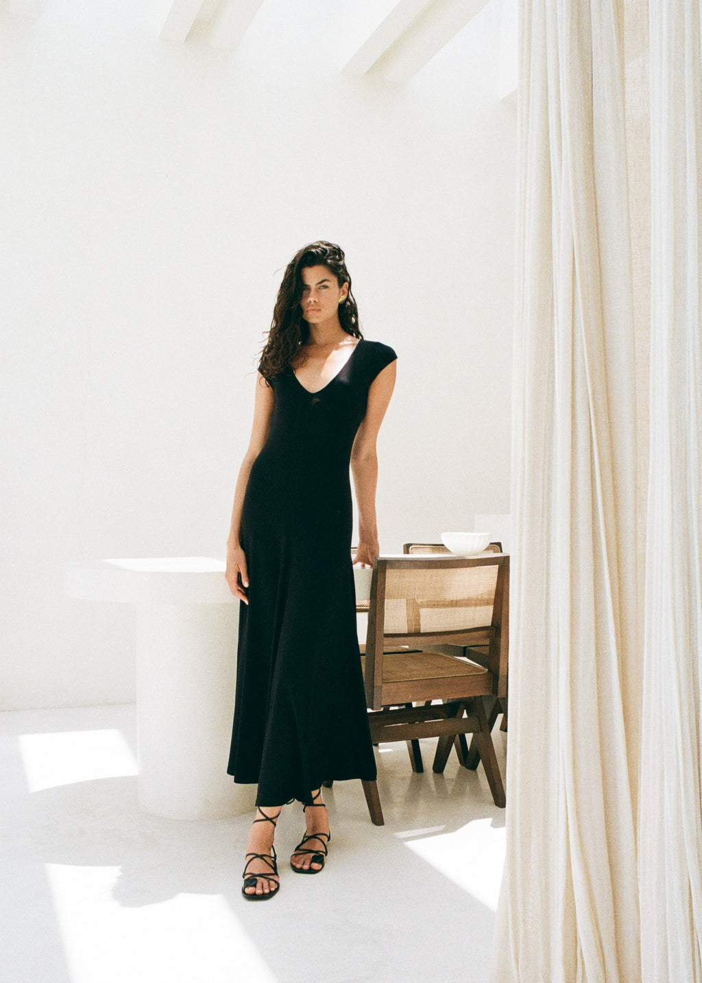 LEONIA BLACK LECOLLET