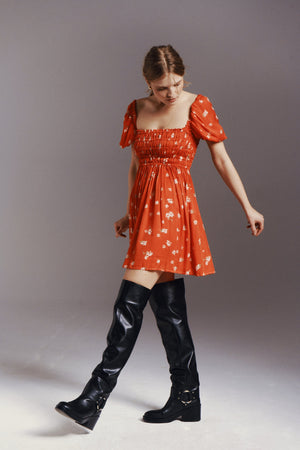VIDA RED DAISY LECOLLET