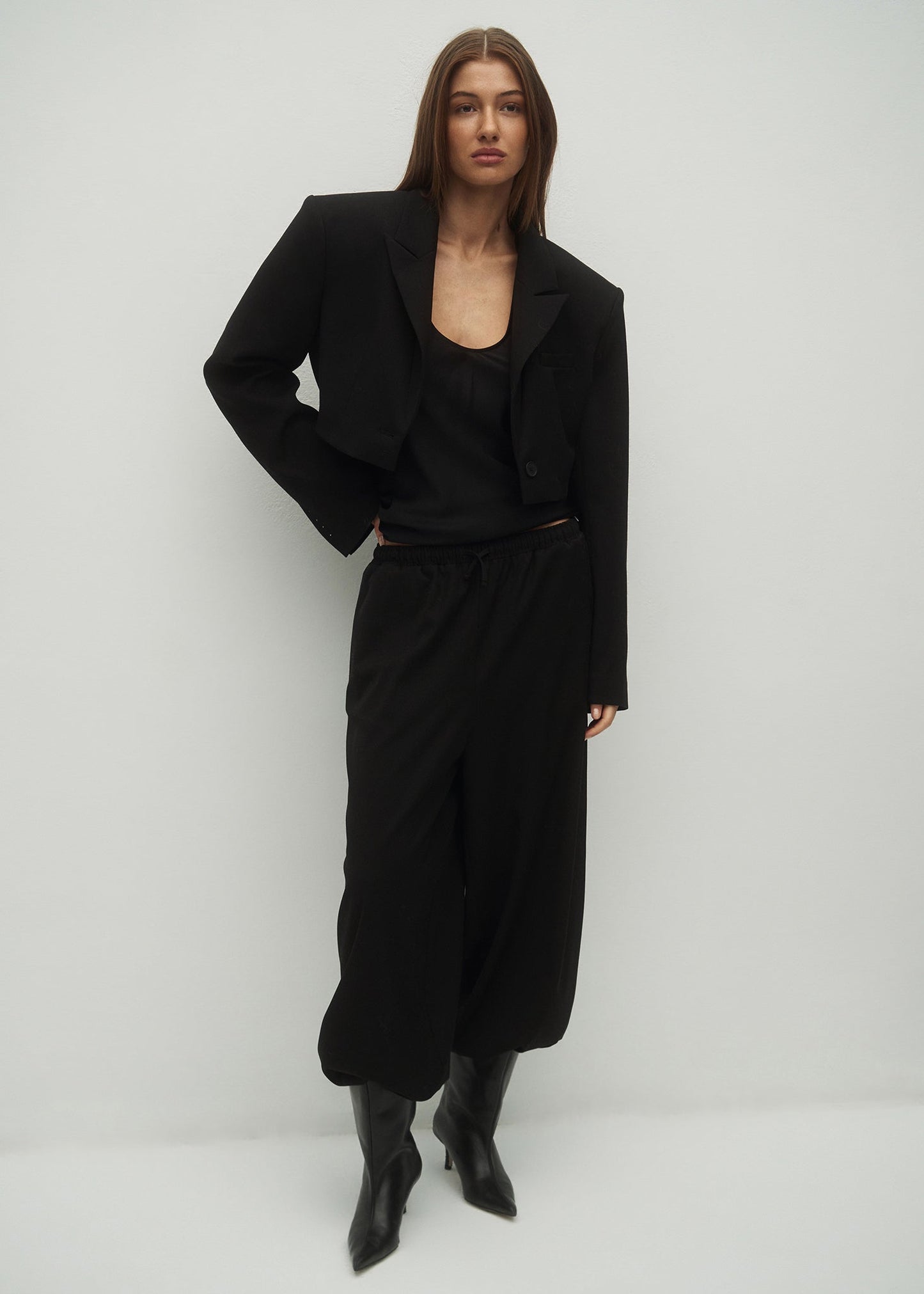 SPODNIE JASMIN BLACK LECOLLET