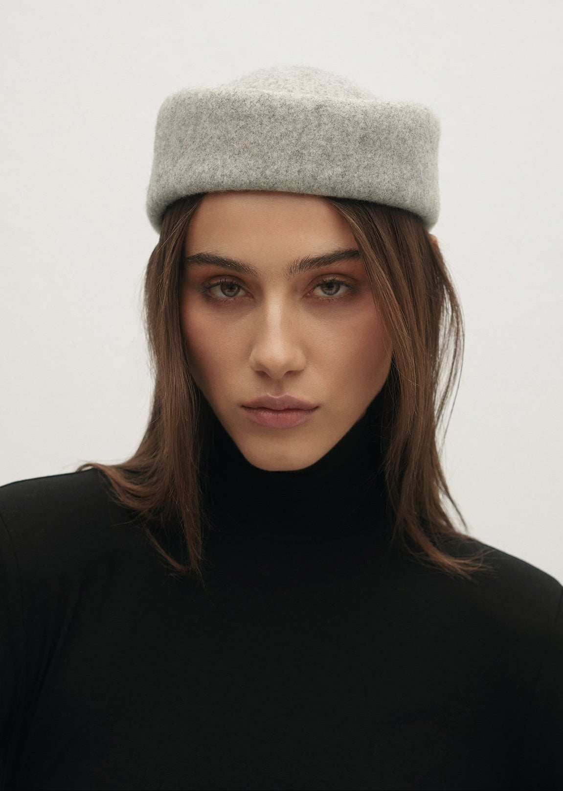 TOCZEK SIA GREY LECOLLET