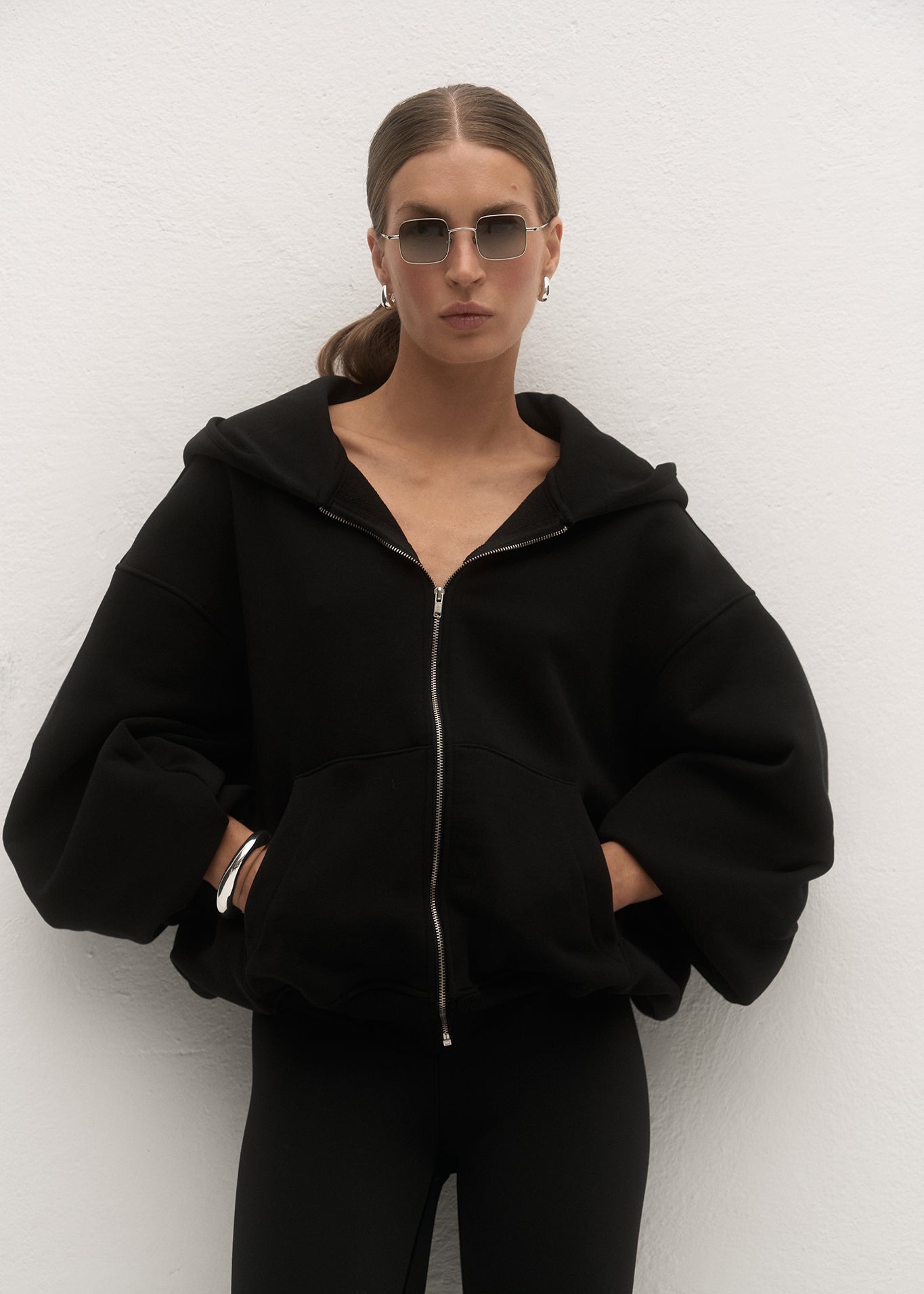 BLUZA TOMZI BLACK LECOLLET