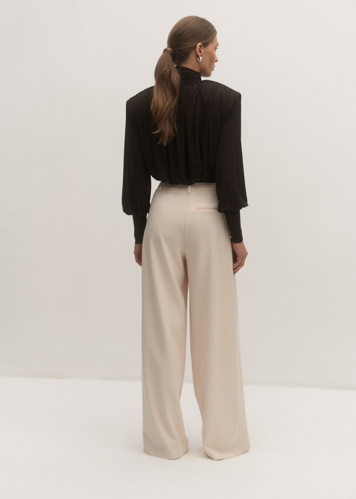 SPODNIE SUZANNE ECRU LECOLLET