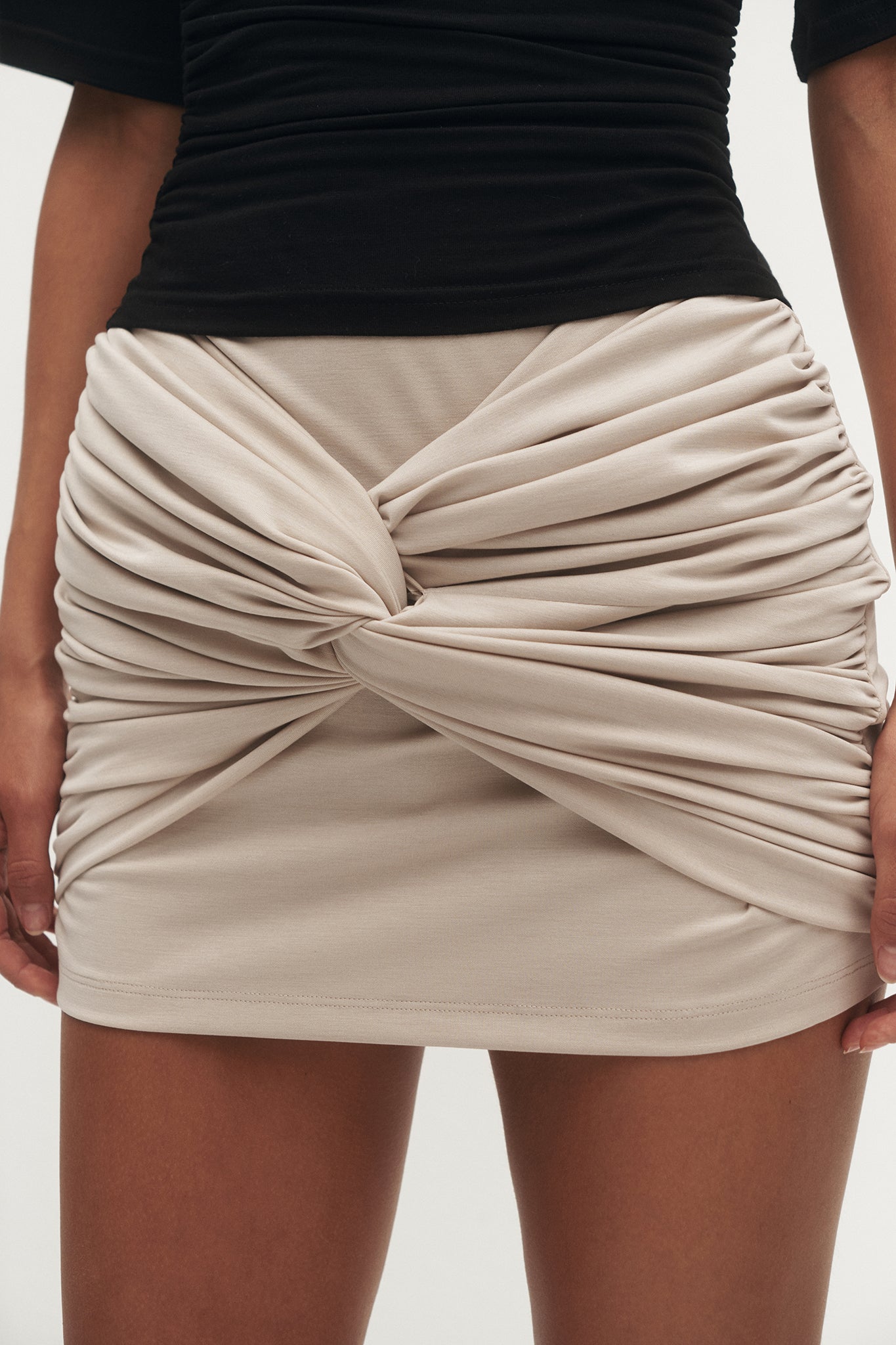 SPÓDNICA PLUMEA BEIGE LECOLLET