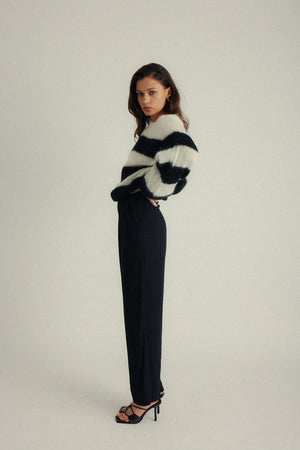 BASIT BLACK STRIPES LeCollet
