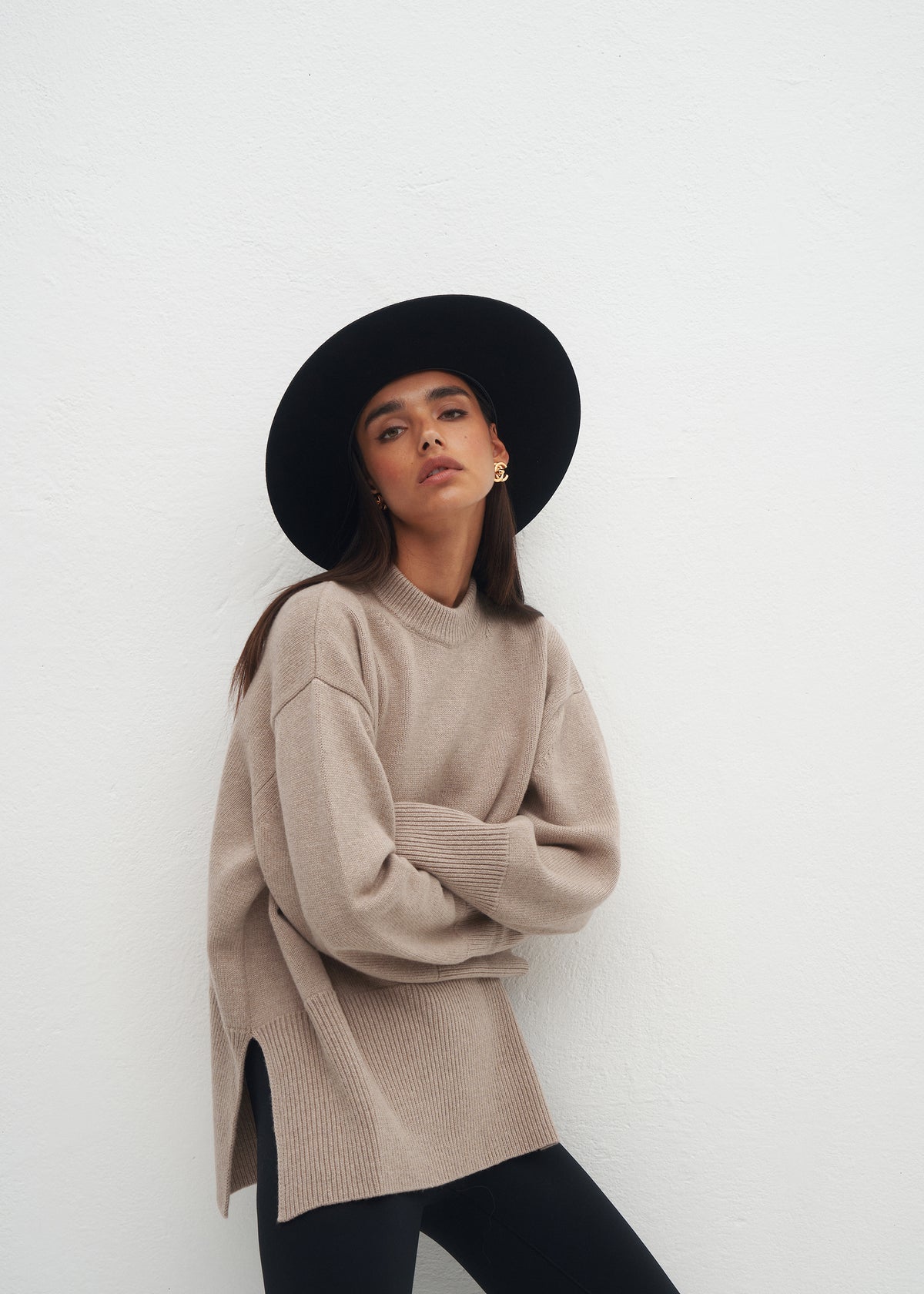 ELWEN TAUPE SWEATER