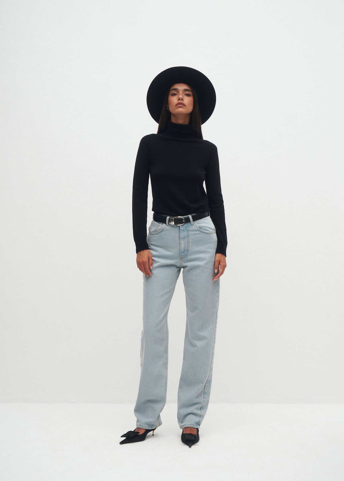 CLASSICO CASHMERE BLACK TURTLENECK