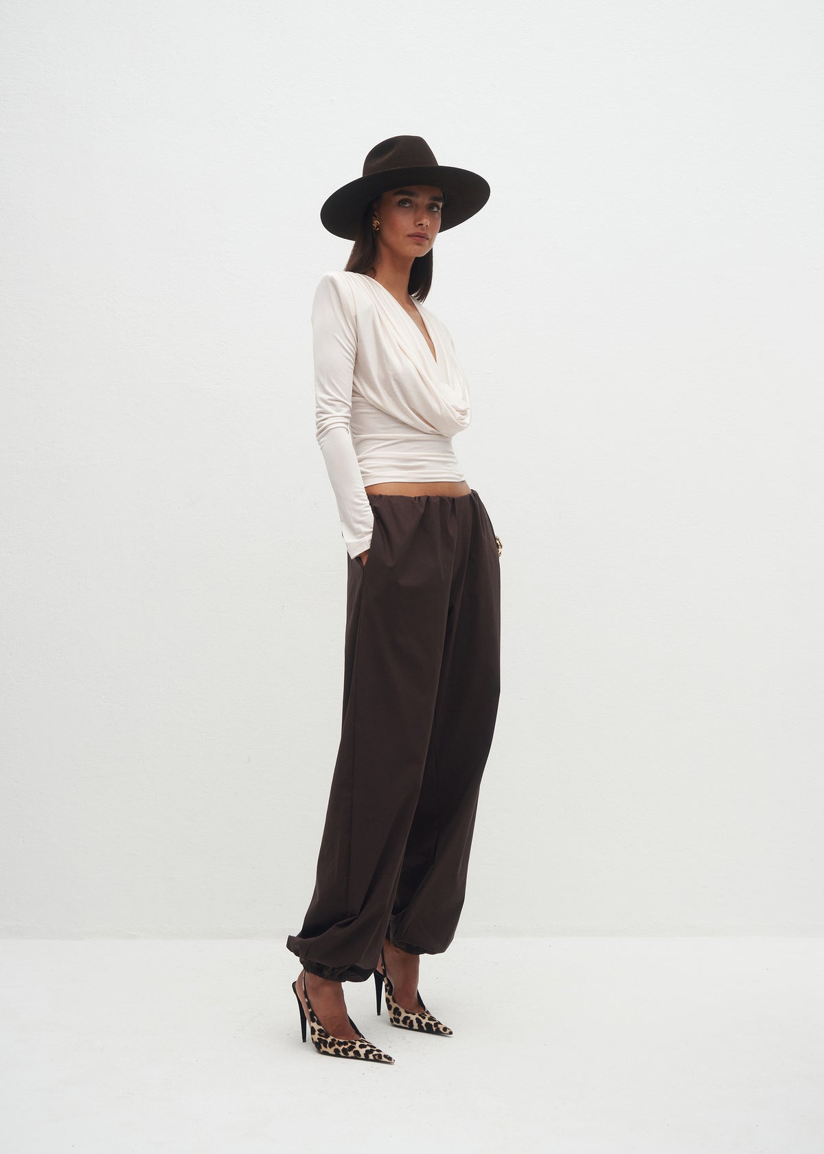 BASTI BALLOON BROWN TROUSERS