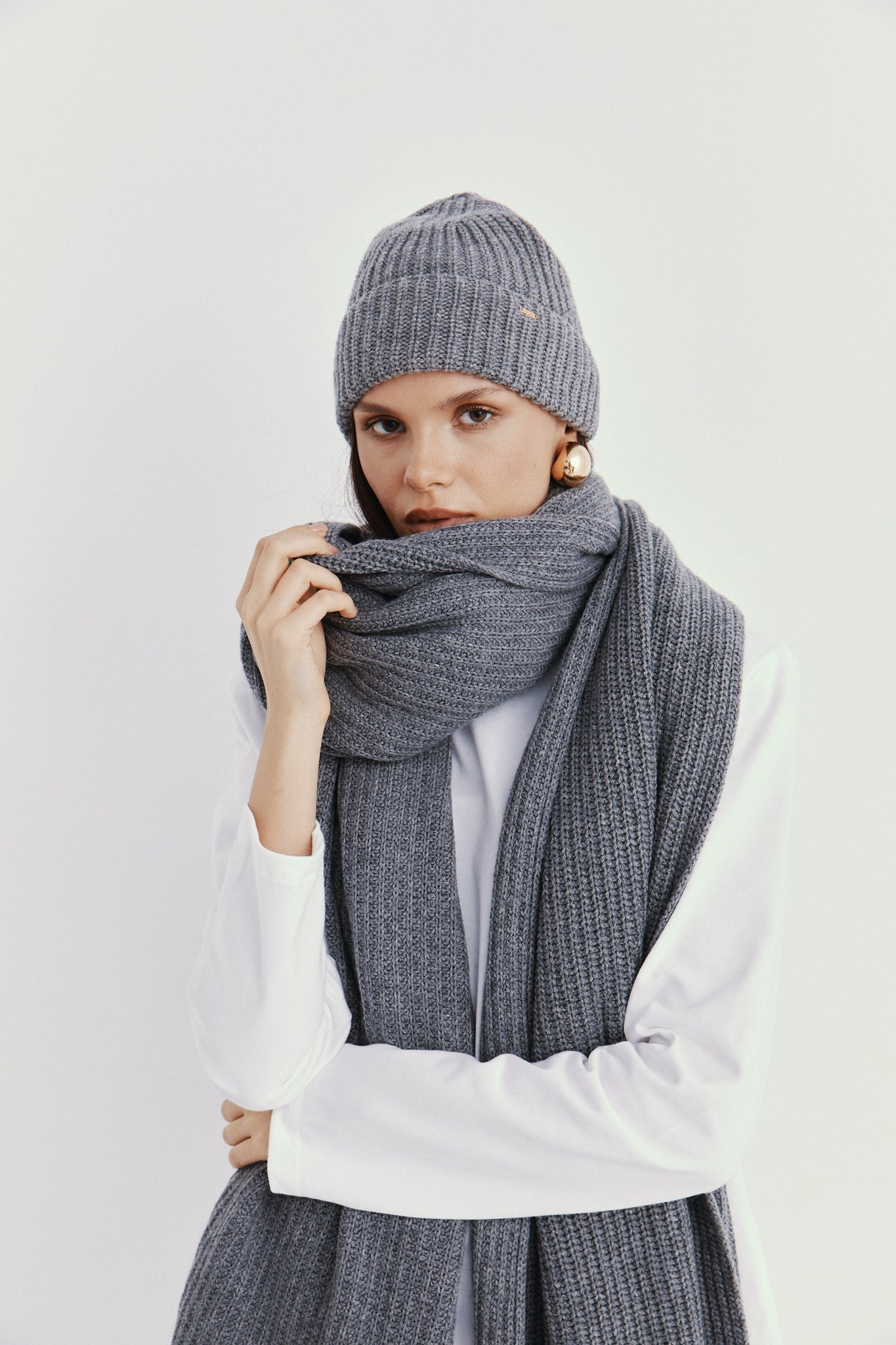 AMI SCARF GREY LECOLLET