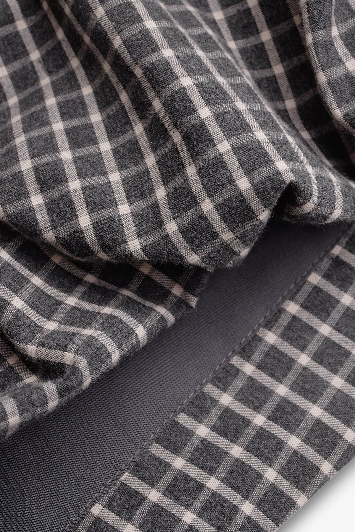 SPODENKI RAVENA GREY CHECKS