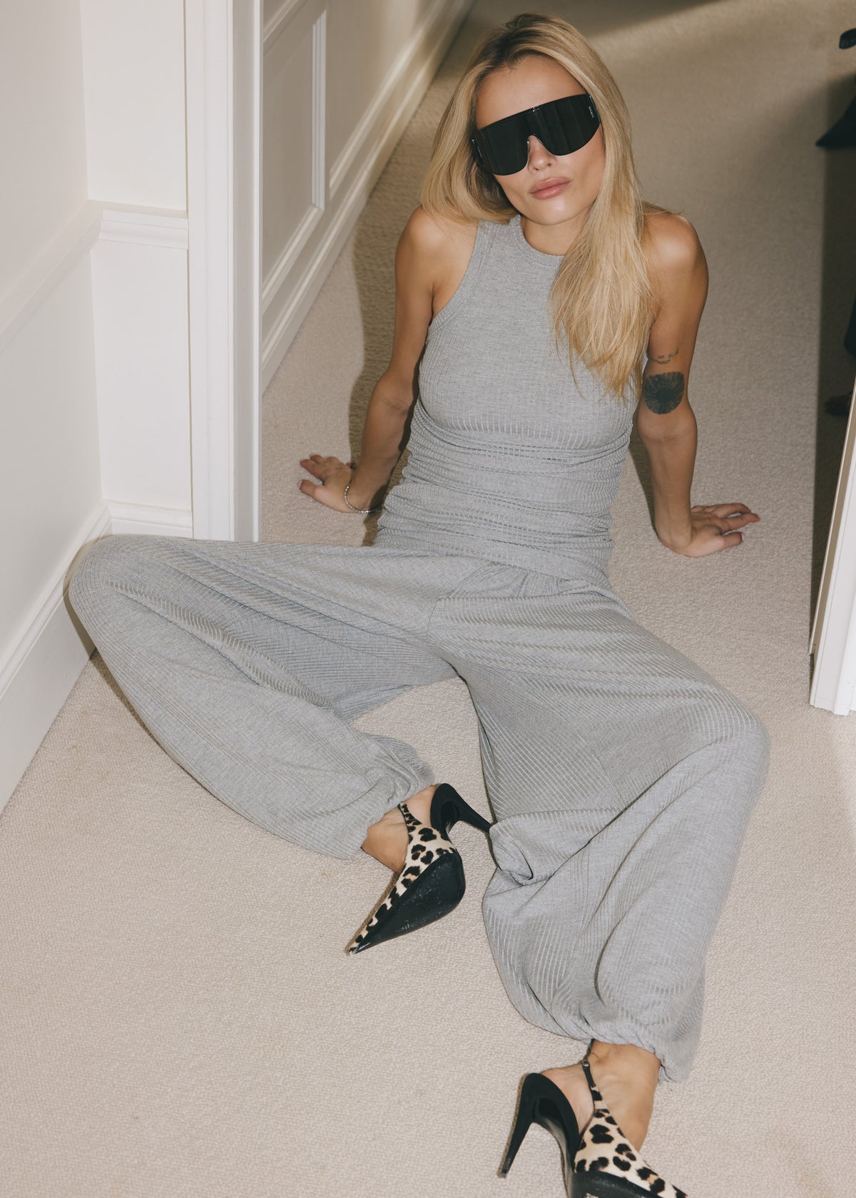 TANK TOP TORINA RIBBED GREY