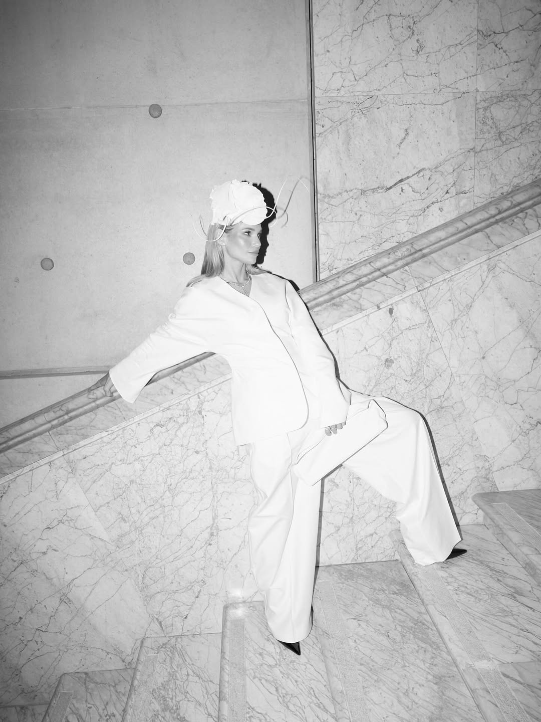 SPODNIE AMADEUS OFF WHITE LECOLLET