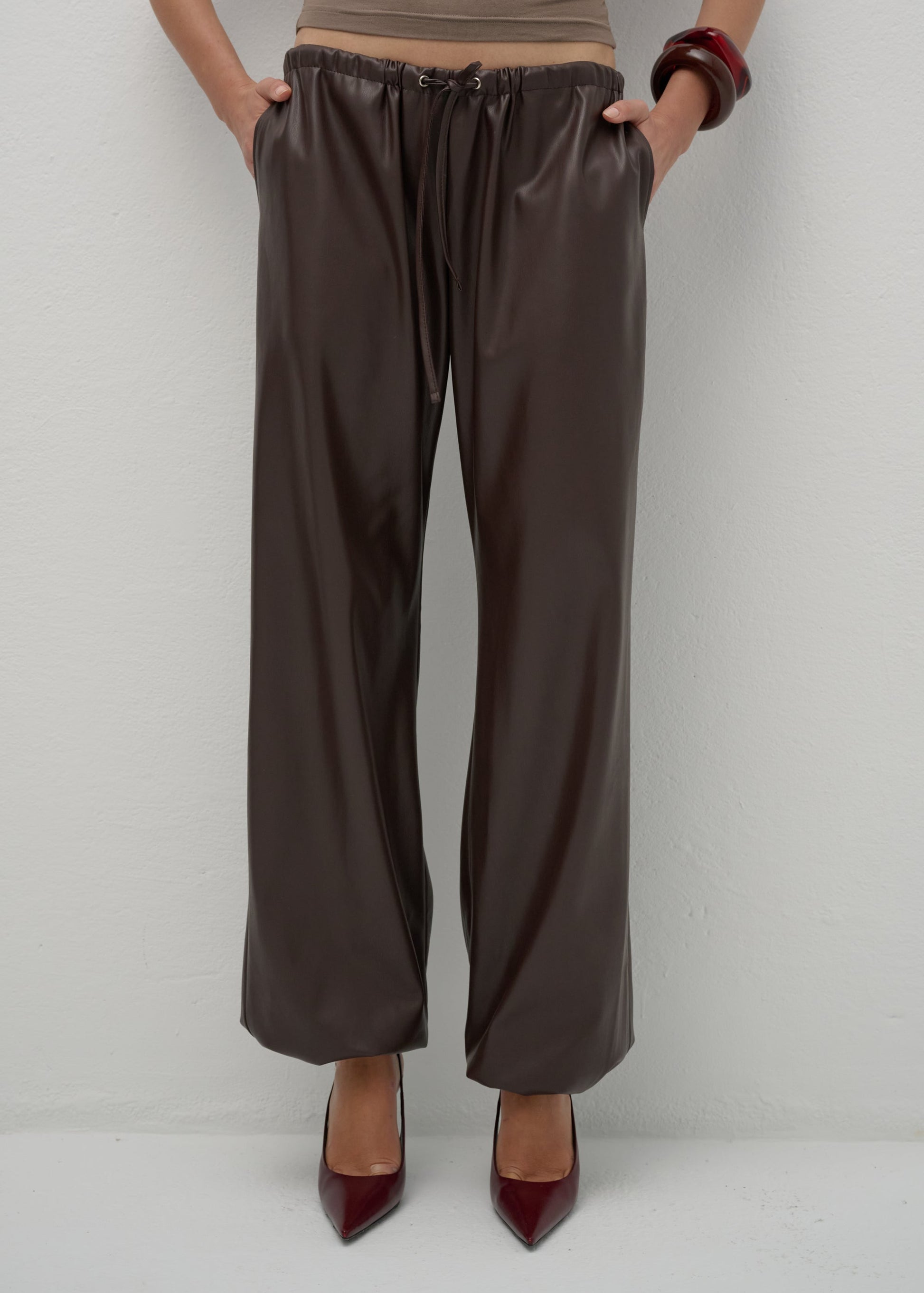 SPODNIE RONI FAUX LEATHER BROWN LECOLLET