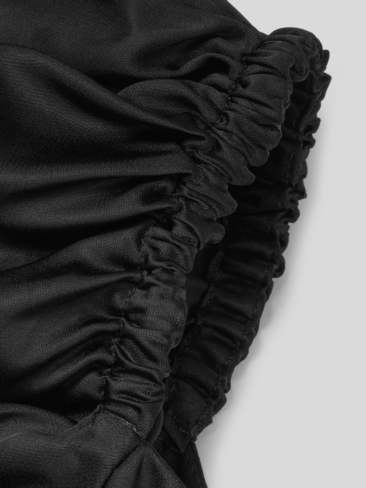 SUKIENKA JULITA ROMANTIC BLACK SATIN LECOLLET