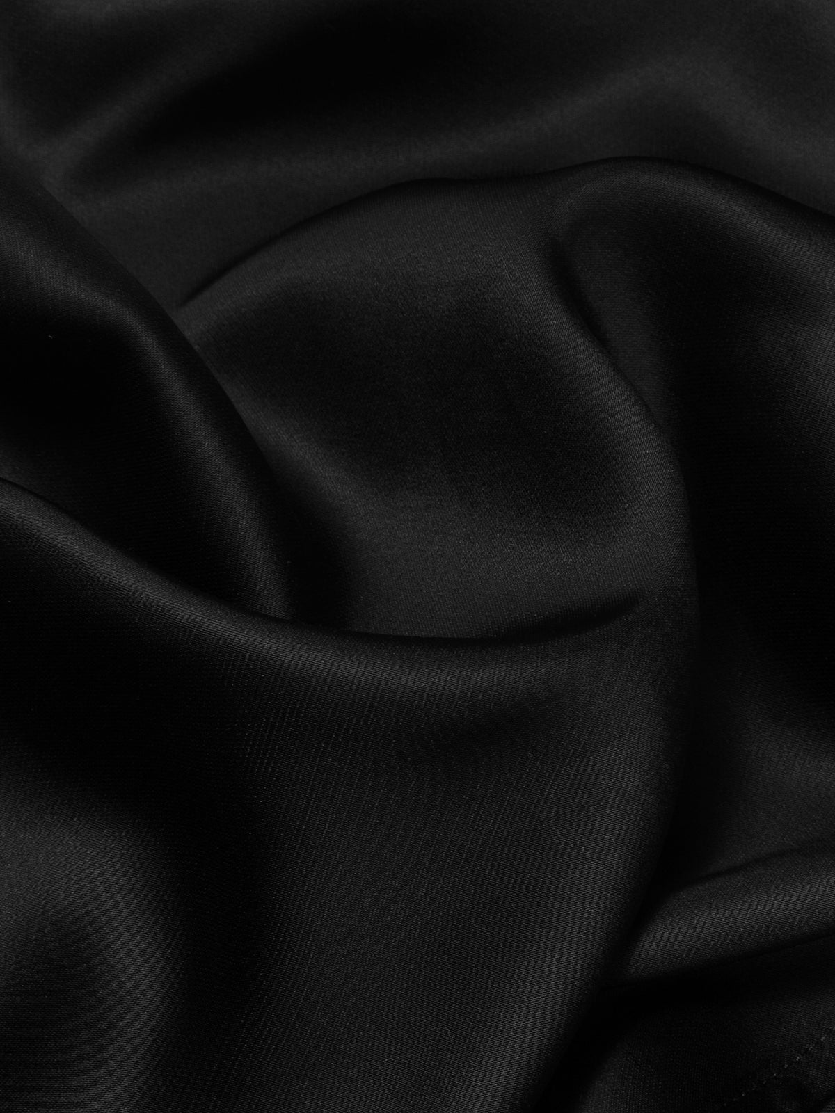 SUKIENKA JULITA ROMANTIC BLACK SATIN LECOLLET