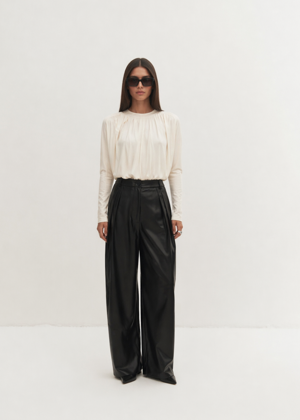 SPODNIE VEA BLACK LECOLLET